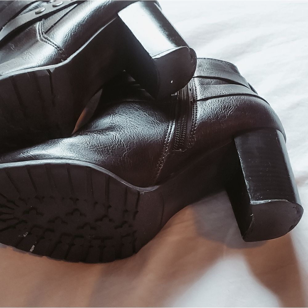 Strap Ankle Heeled Boots - Picture 5 of 7